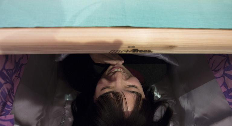 Cuki koporsó és személyre szabott halálélmény a legújabb őrület