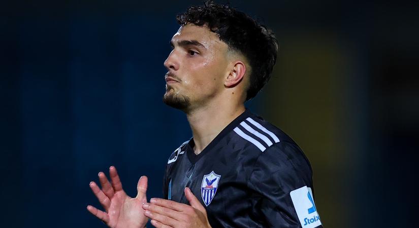 Arcműtéte után hosszabb kihagyás vár a magyar válogatott támadóra