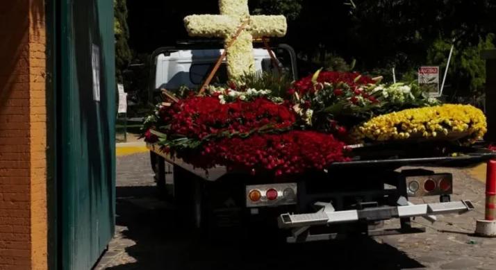 Aranykoporsó és narcocorrido – Eltemették Mexikó legkeresettebb drogbáróját