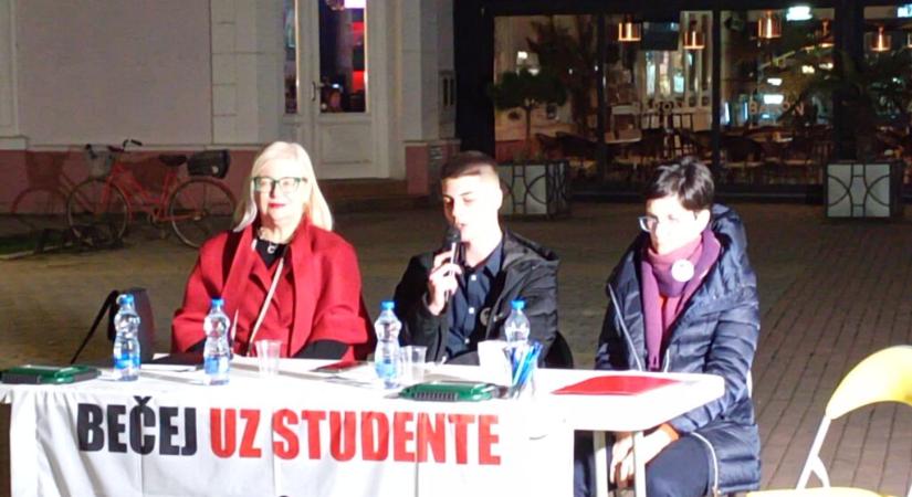 „A hatalom alkotmányos jogoktól fosztja meg a polgárokat”