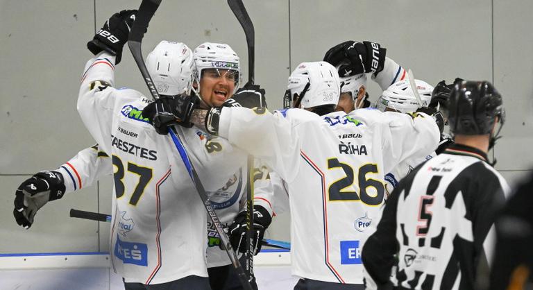 Söpréssel húzta be a döntőt a címvédő, története során harmadszor bajnok a BJA