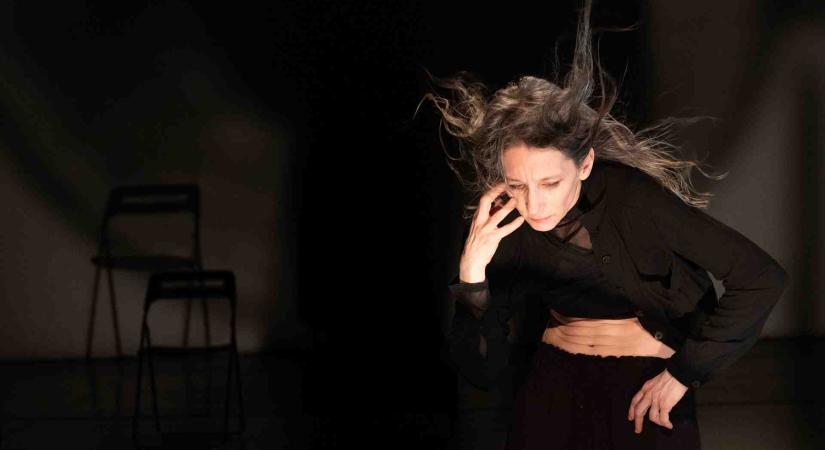 KESERÉDES VISSZATÉRÉS Réti Anna: Back to basic