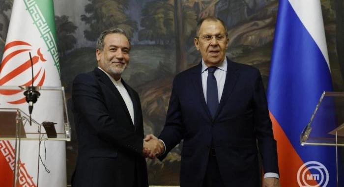 Telefonon egyeztetett az orosz és az iráni külügyminiszter