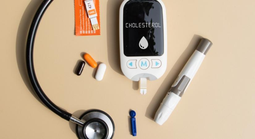 Ez elképesztő! Pár korty ebből a gyümölcsléből csökkenti a koleszterinszinted!