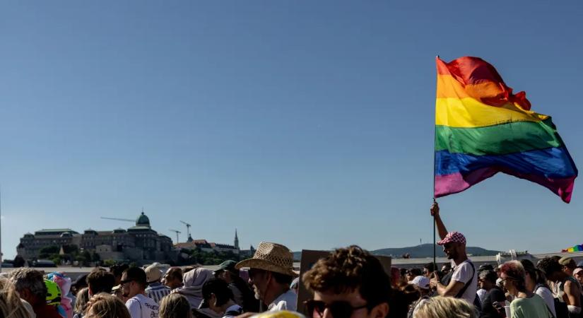 Több mint egymillióan aláírták a petíciót, ami a melegellenes konverziós terápiák betiltását kéri