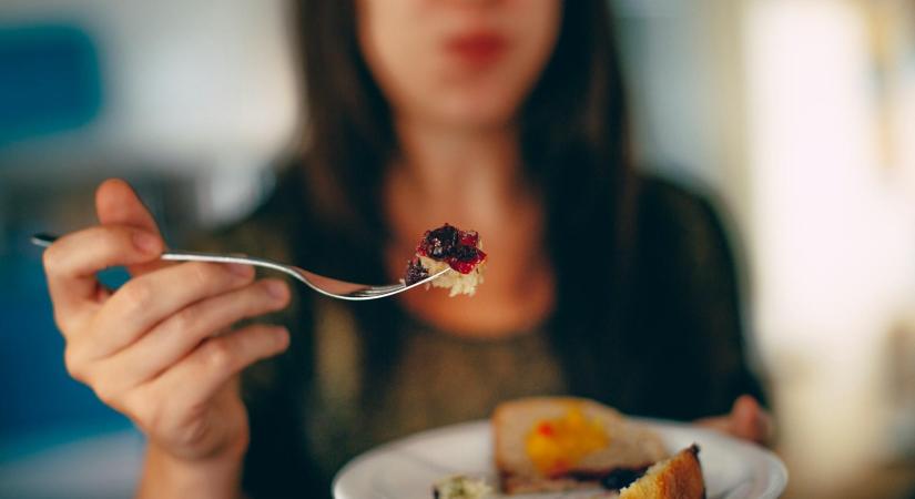 Úgy hat a szervezetünkre, mint a cigi, mégis egyre többen esszük