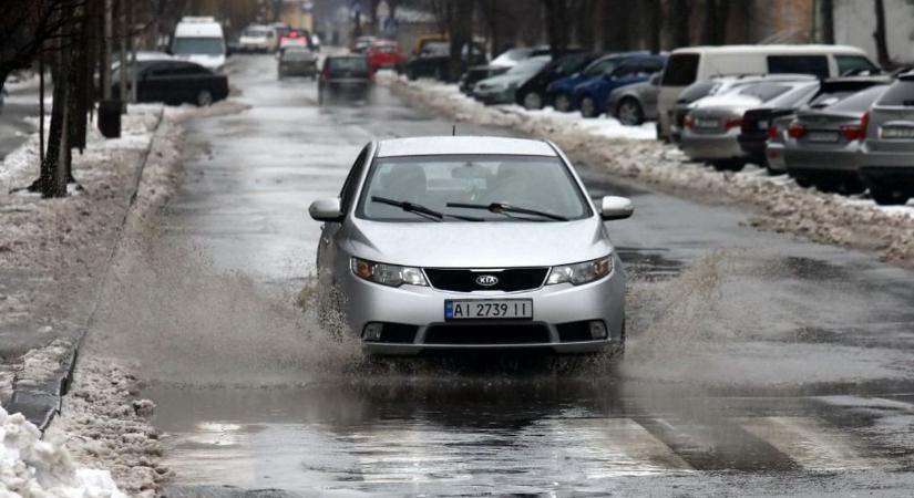 Szétfagyott utak, milliárdos hiány: miből lesz új „nagy építkezés” Ukrajnában?
