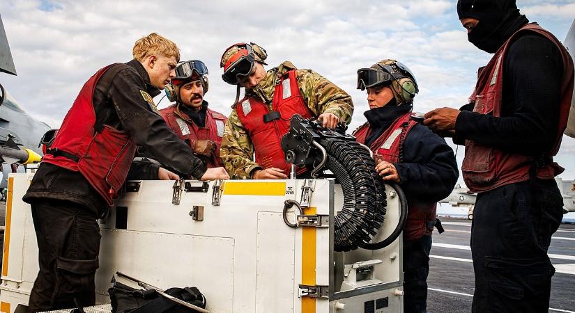 Rakéták, proxyk és titkos célok – kinek a kezéből csúszik ki az irányítás Iránban?