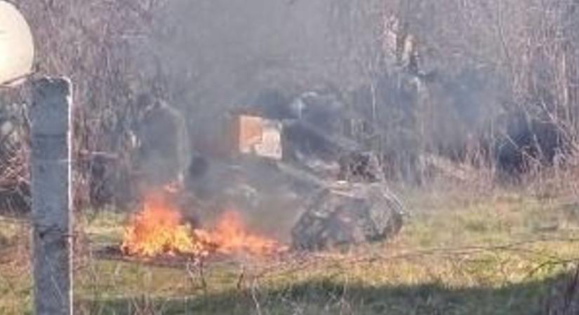 Alkatrészbiznisz és tűz: két autót bontott, a hulladékot elégette