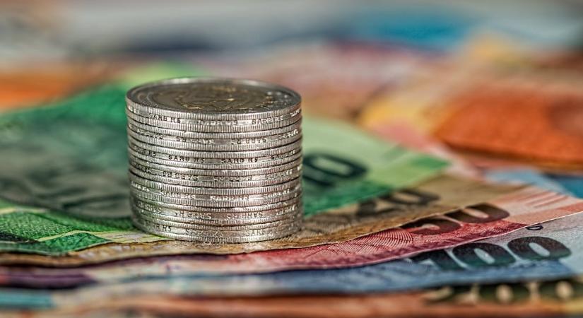 Öröklés: mi történik a bankszámlán lévő pénzzel egy haláleset után