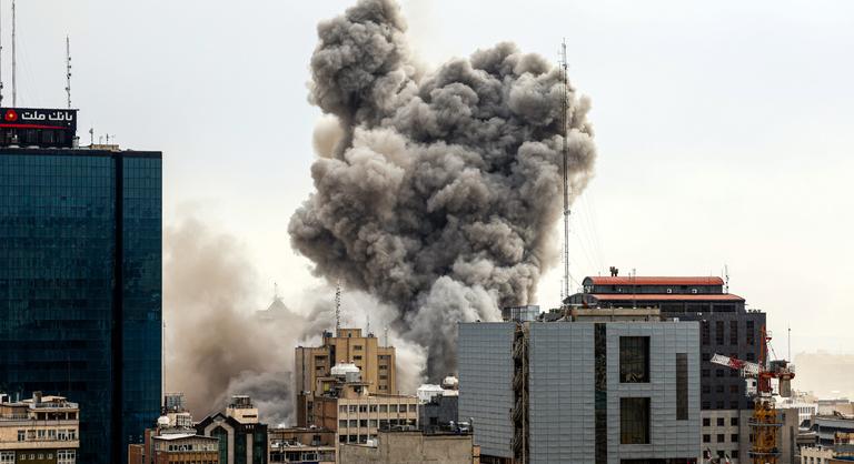 Drón csapódott be az amerikai konzulátusnál Dubajban, videón a pusztítás - Az Index percről percre tudósítása a közel-keleti eseményekről