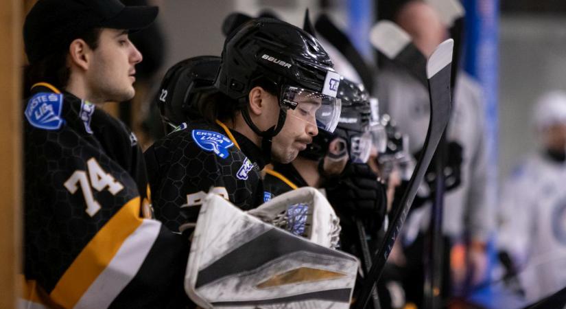 Söprés: meg kellett elégedni a bajnoki ezüstéremmel a DEAC hokisainak