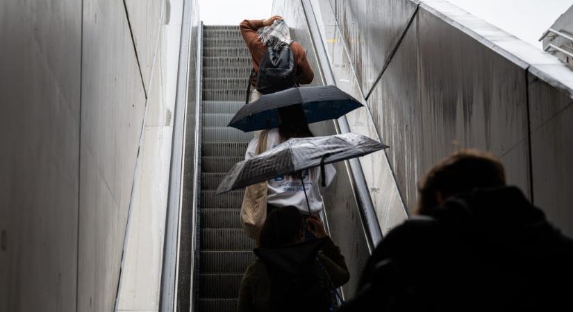 A fél országra figyelmeztetést adtak ki zivatarok miatt