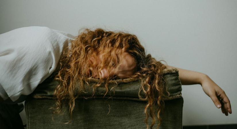 Új kutatások: az alvás minősége és a délutáni szundikálás is átírja, hogyan tanul az agy