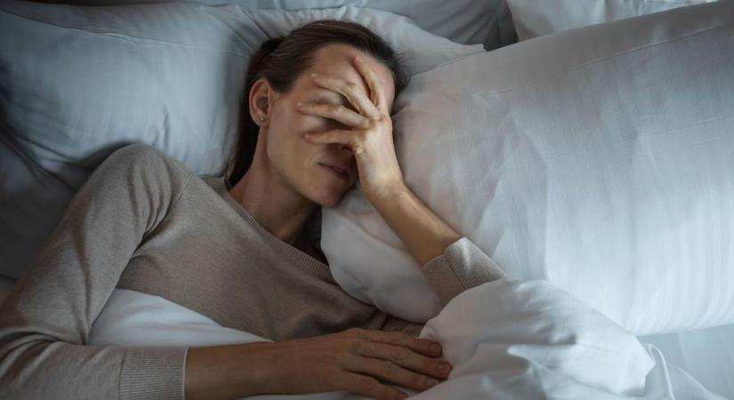 Zuhansz, elkésel vagy kihullanak a fogaid? Kapaszkodj meg a párnádban, ezt jelentik a visszatérő álmok!