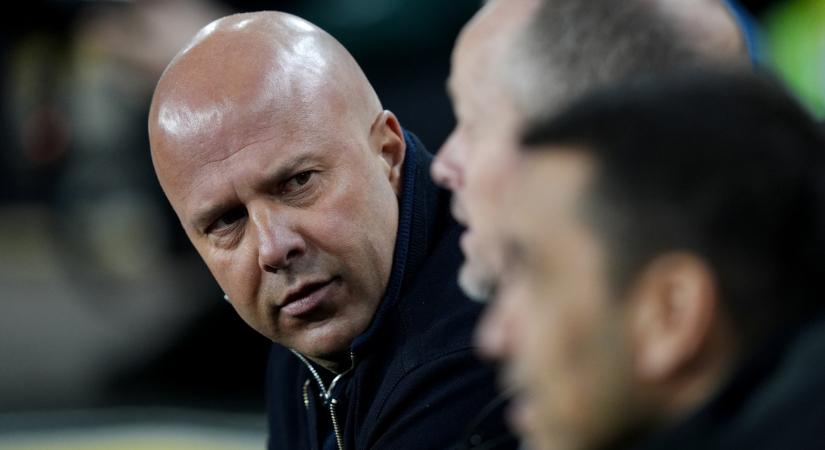 Az óriási blama ellenére sem érezte úgy Arne Slot, hogy eljött a lemondás ideje