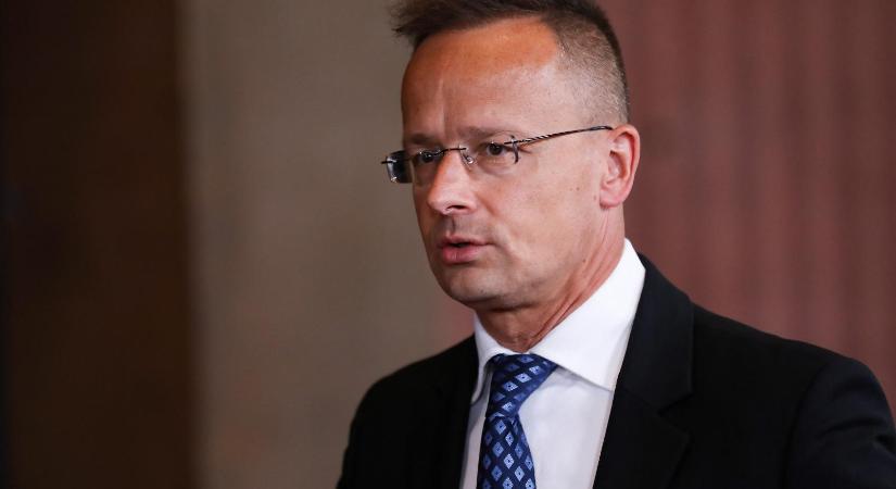 Szijjártó Péter: elindult az első mentesítő járat Jordániába
