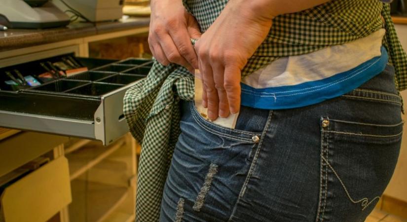 Láthatatlan milliárdokat keres a NAV a vállalkozásoknál