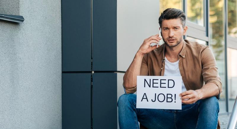 Megette az AI a junior pozíciókat? Mi lesz a pályakezdőkkel?