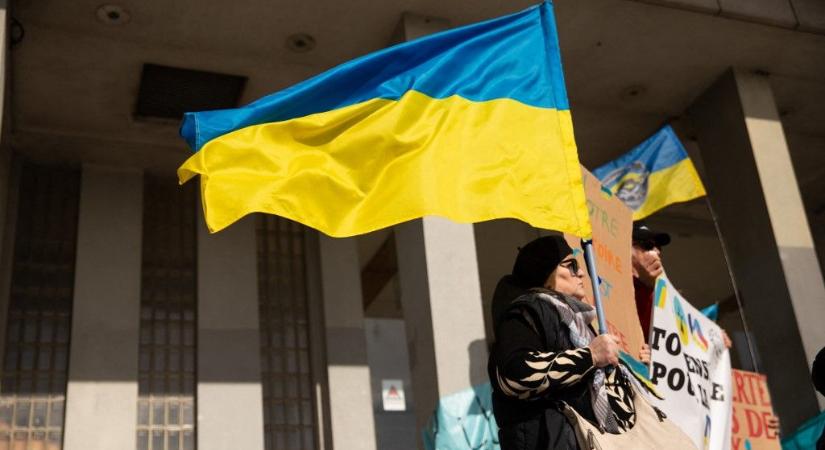 Lengyelországban megvonják az ukrán menekültektől az ingyenes gyógyszereket