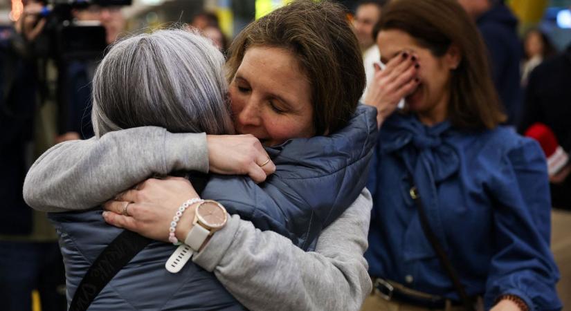 Mentesítő járat indult Jordániába a Közel-Keleten rekedt magyarokért
