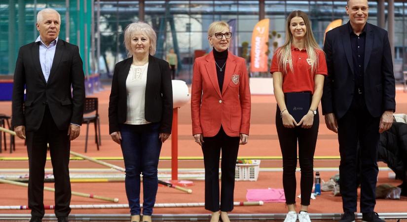 Díjazták a diósgyőri gátfutót