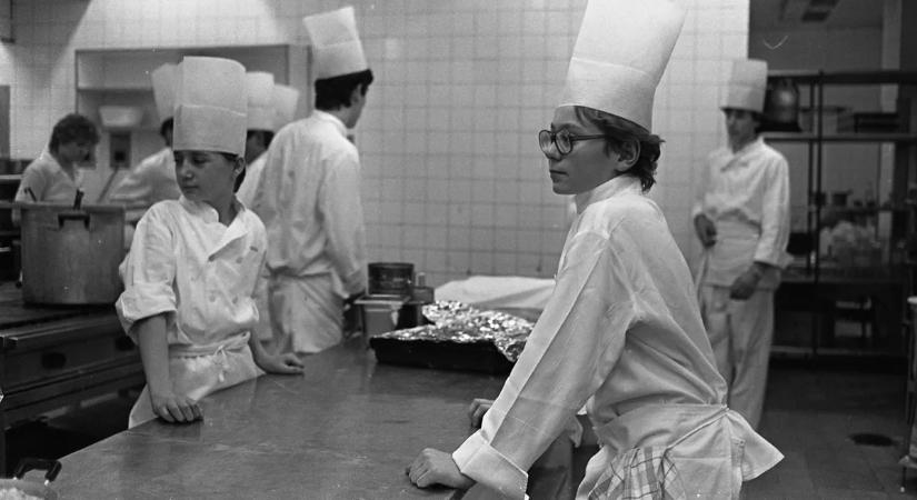 Fontos változás jött a borravalónál, jobban járnak az éttermi dolgozók