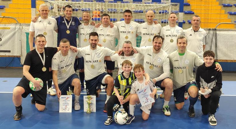 Öregfiúk Téli-kupa: 5 év múltán újra Siker-siker Gyöngyösön