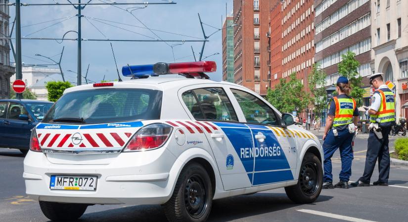 Példátlan szigorítás a hazai utakon, 300 ezer forintra büntethetnek, ha ezt az egy dolgot elfelejted az úton