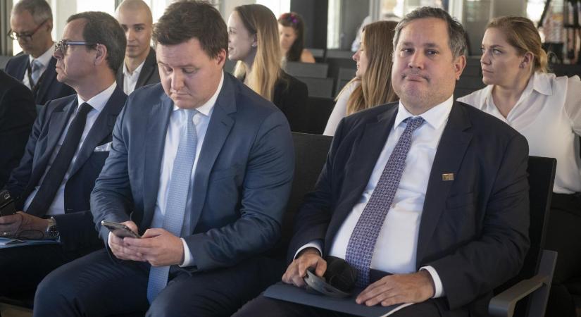 Az NGM szerint Nagy Márton „kötetlen beszélgetést” folytatott volna munkatársaival az osztrák luxusszállodában