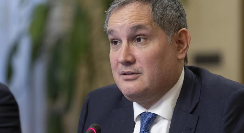 Kötetlen beszélgetésre vert volna el 4 millió forintot Nagy Márton