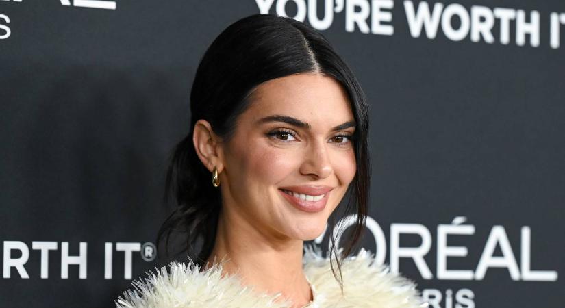 Micsoda luxus: Benéztünk Kendall Jenner 8,5 millió dolláros villájának gardróbjába