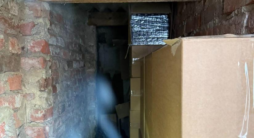 Nem a disznóktól volt mocskos az ól, súlyos titkok derültek ki Hajdú-Biharban – fotókkal