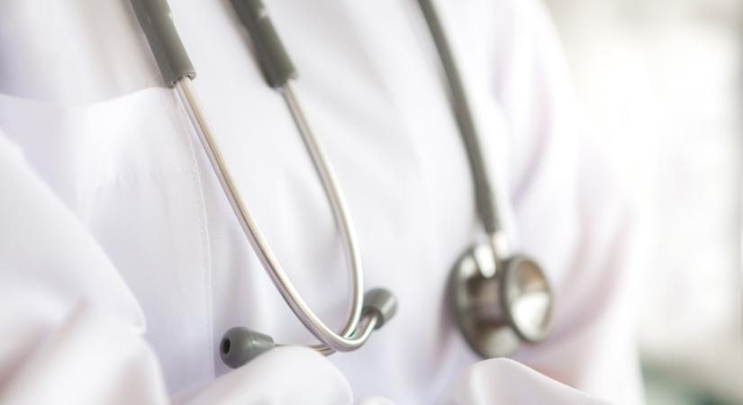 „Azt mondták búcsúzzunk el a kisfiunktól, miután kihűlt és elkékült”