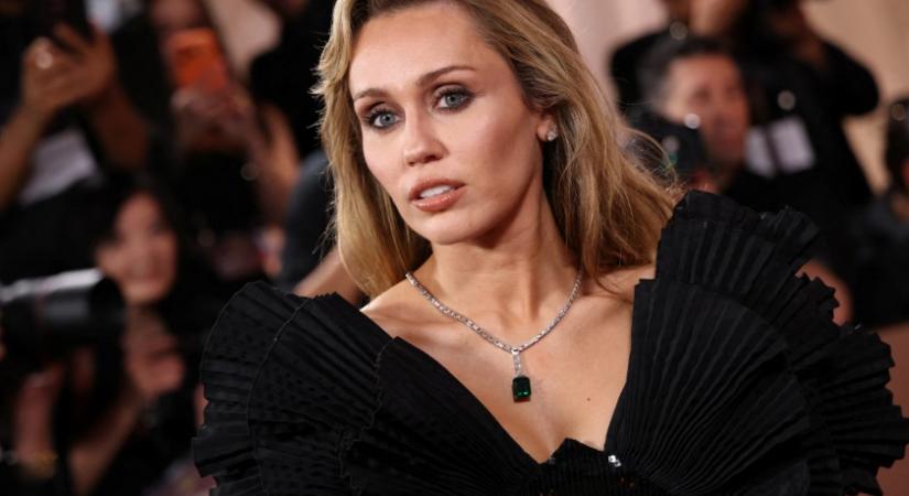 A legtöbben rosszul rendezik be a nappalit – Miley Cyrus máshogy csinálja