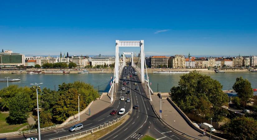 Itt a magyar autómárka, 4 betű a neve, szenzációs kimondani is