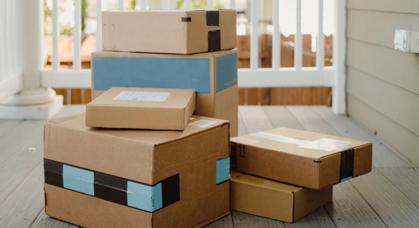 Megelégelte a kormány a külföldi webáruházak térnyerését: új rendszer jön, ami pillanatok alatt lebuktatja a gyanús oldalakat