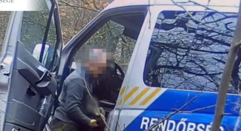 Saját szolgálati autójukból szívták le az üzemanyagot a rendőrök, és erről videó is készült