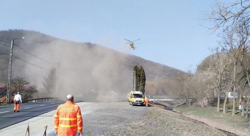 Mentőhelikopter beavatkozására volt szükség Szarvaskőn a vasútnál