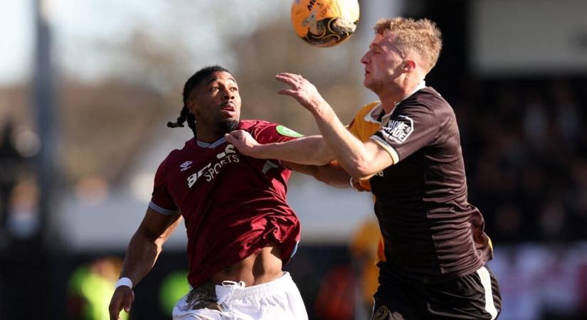 „Hihetetlen izomzata van, de kerülnie kellene a konditermet” – eltiltották a West Ham focistáját a súlyzós edzésektől, mert túlságosan izmos