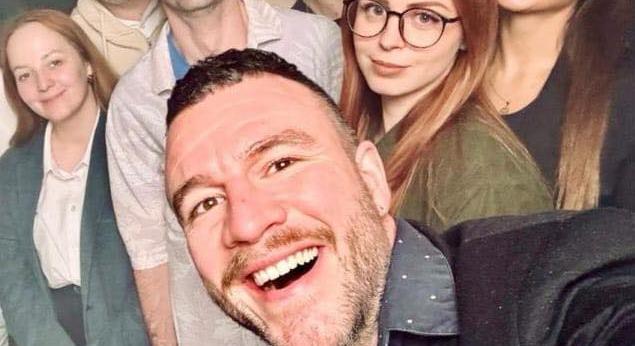 Félmillió fiatalt vinnének az urnákhoz – influenszerek álltak be a választási mozgósító kampány mögé