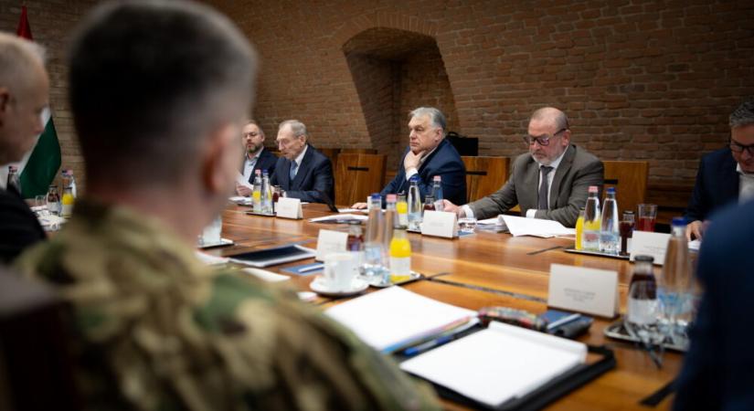 Rendkívüli bejelentés Orbántól: katonák 75 helyszínen, ukrán szabotázstól tart a kormány  videó