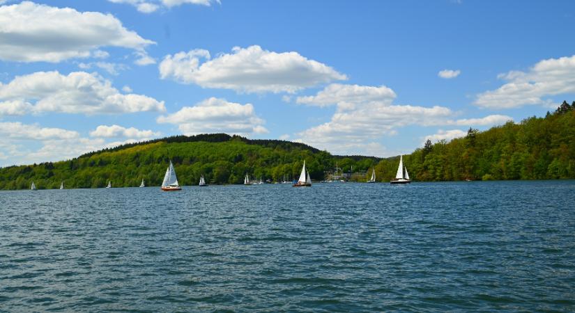 Berobbant a tavasz, és egyelőre marad is