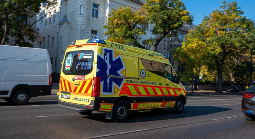 Összeesett a férfi gokartozás után, a családja és a mentők mentették meg az életét