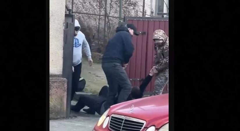 Világbotrány: újabb férfit hurcoltak el Kárpátaljáról Zelenszkij emberrablói