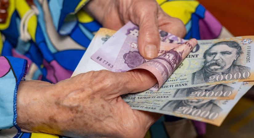 Ekkor érkezik a márciusi nyugdíj