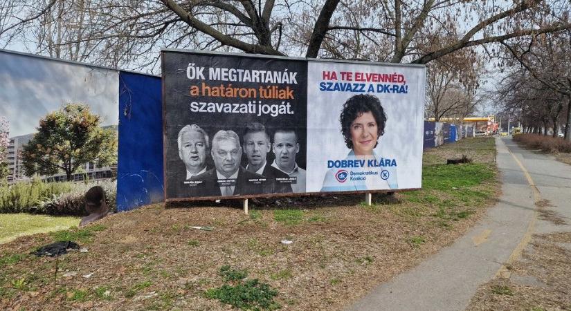 A DK Magyart és Orbánt is új plakátjaira tette, mert „megtartanák a határon túliak szavazati jogát”
