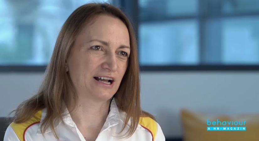 Menczer Tamás vitázna Bujdosó Andreával, még virágot is vinne neki