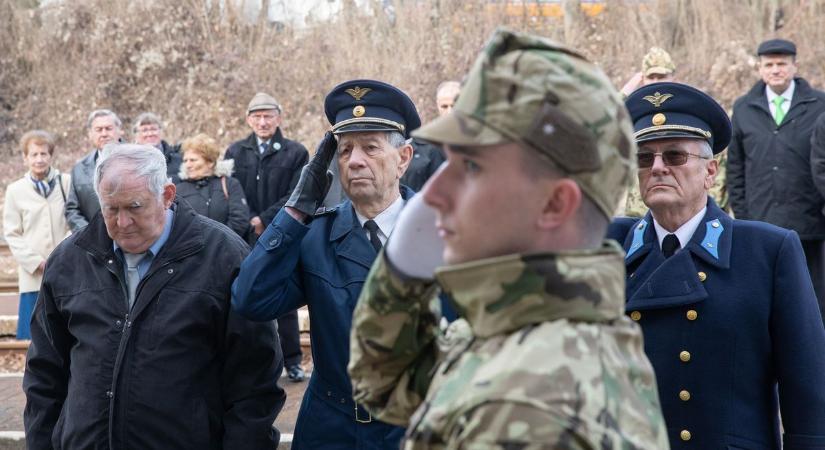 57 éve történt a herendi vasúti tragédia – Emlékezés, amely generációkat köt össze (galéria)