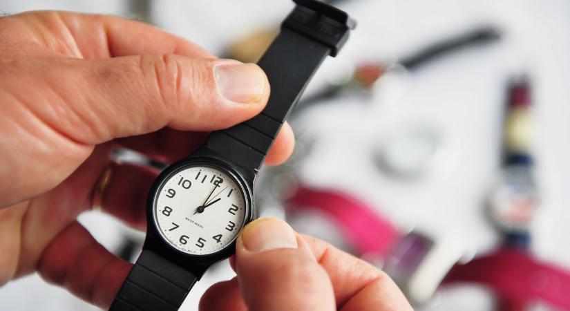 Már most érdemes készülni: idén előbb jön az óraátállítás, itt a pontos dátum